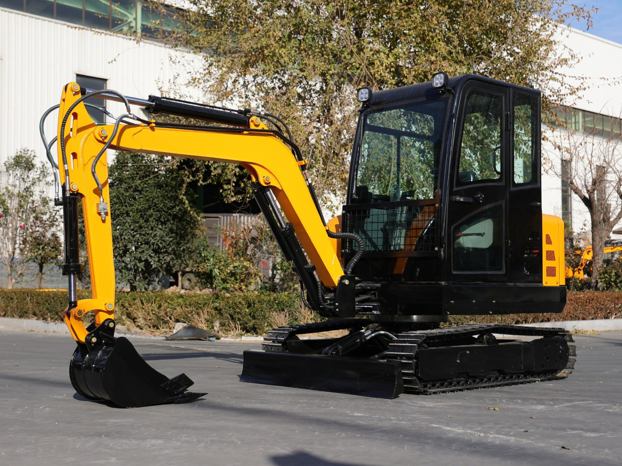KUBOTA Diesel Mini excavator 3.5 Ton - Müller Machinery MB 35 - KSH - Miniexcavadora: foto 3 KUBOTA Diesel Mini excavator 3.5 Ton - Müller Machinery MB 35 - KSH - Miniexcavadora: foto 3