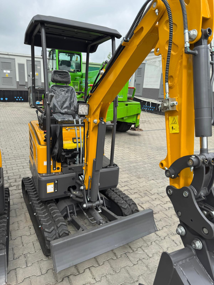 Kubota Diesel Mini excavator 1.8 Ton - Mini excavator MB 18 - SH - Miniexcavadora: foto 1 Kubota Diesel Mini excavator 1.8 Ton - Mini excavator MB 18 - SH - Miniexcavadora: foto 1