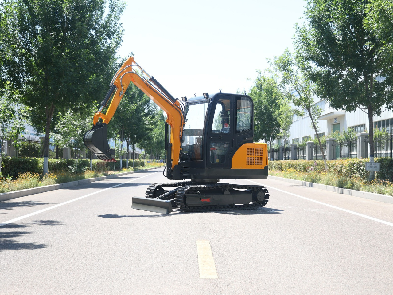 Müller Machinery Diesel Mini excavator 4 ton - Müller Machinery MB 40 - VKSH Xinchai 4D32 Series Motor - Miniexcavadora: foto 1 Müller Machinery Diesel Mini excavator 4 ton - Müller Machinery MB 40 - VKSH Xinchai 4D32 Series Motor - Miniexcavadora: foto 1