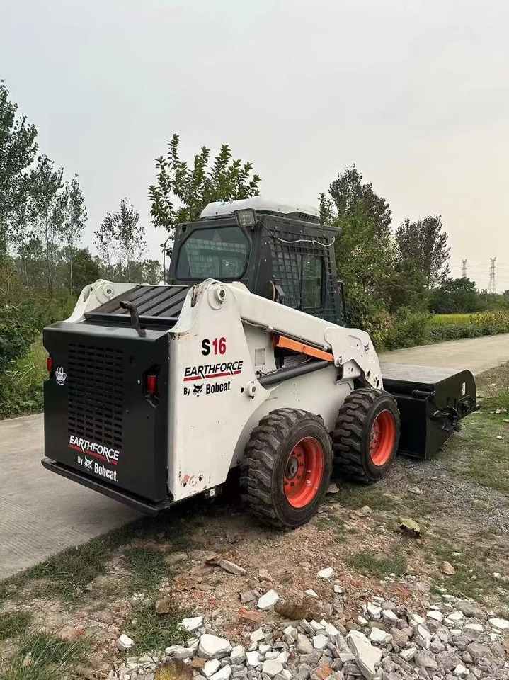 Bobcat S 16 - Minicargadora: foto 3 Bobcat S 16 - Minicargadora: foto 3