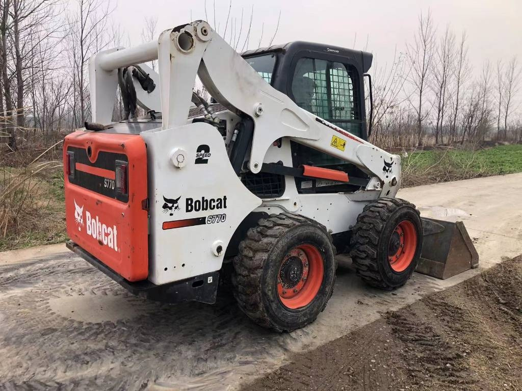 Bobcat T 770 - Excavadora de cadenas: foto 1 Bobcat T 770 - Excavadora de cadenas: foto 1