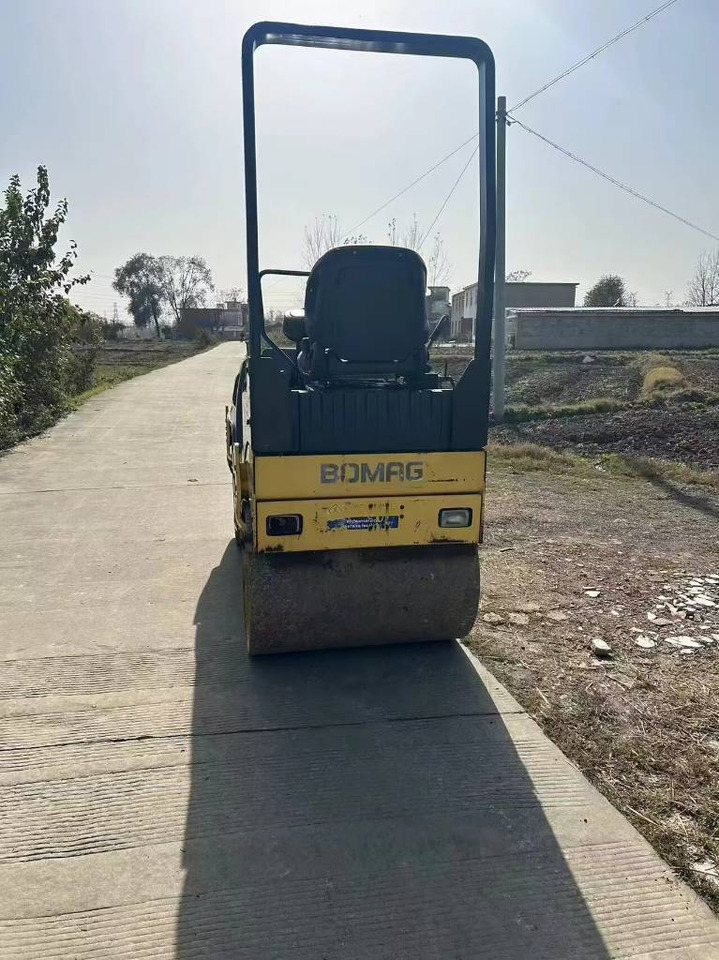 Bomag BW 100 AD - Apisonadora de asfalto: foto 3 Bomag BW 100 AD - Apisonadora de asfalto: foto 3