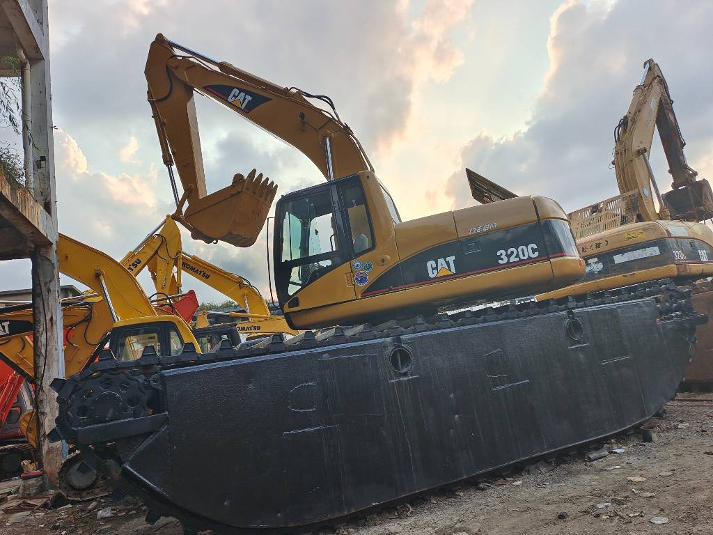 CAT 320 C - Excavadora anfibia: foto 5 CAT 320 C - Excavadora anfibia: foto 5