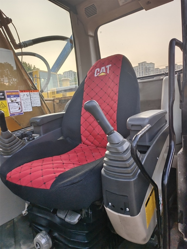 CAT 320 C L - Excavadora de cadenas: foto 5 CAT 320 C L - Excavadora de cadenas: foto 5
