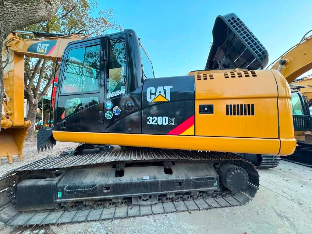 CAT 320 D-C7.1 enging - Excavadora de cadenas: foto 3 CAT 320 D-C7.1 enging - Excavadora de cadenas: foto 3