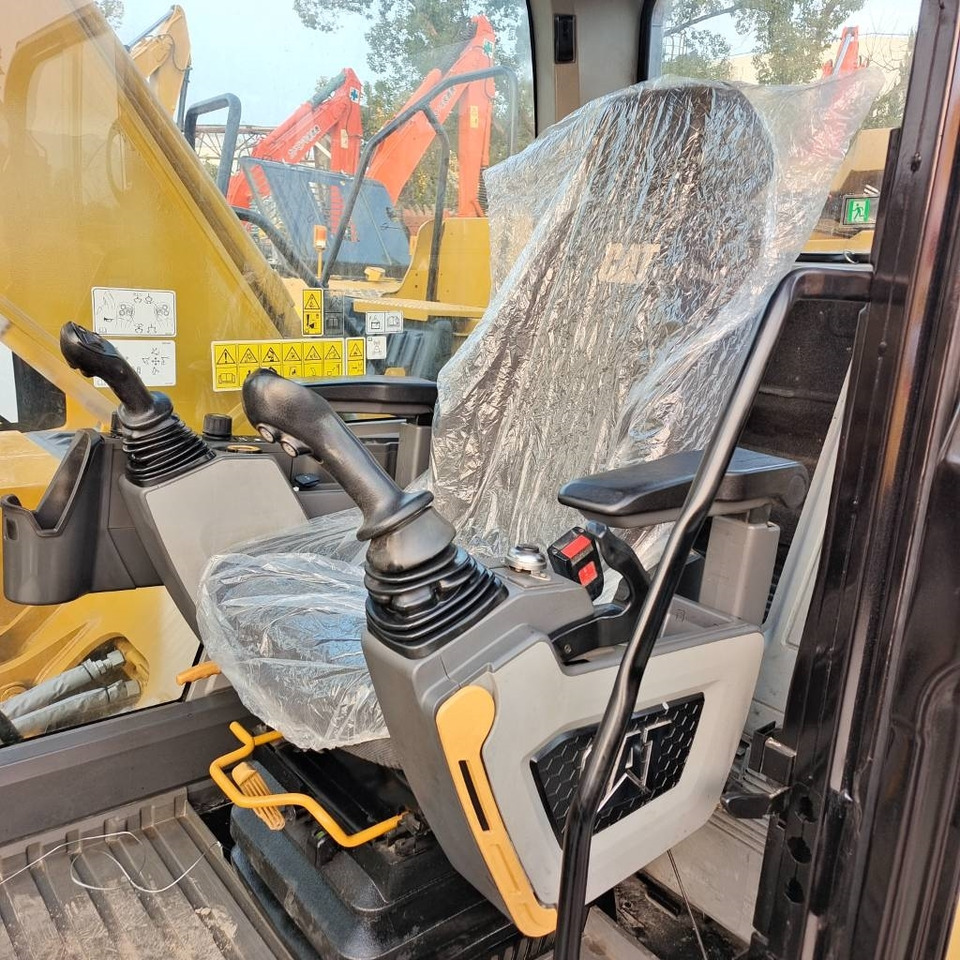 Excavadora de cadenas CAT 320GC: foto 7