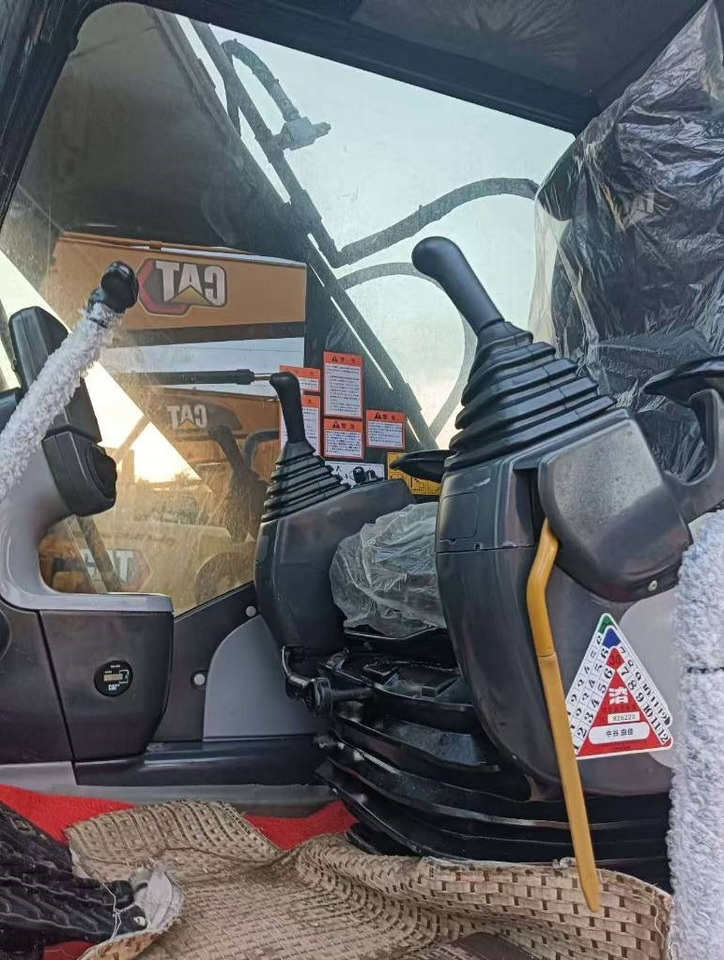 CAT 324 D2 L - Excavadora de cadenas: foto 2 CAT 324 D2 L - Excavadora de cadenas: foto 2