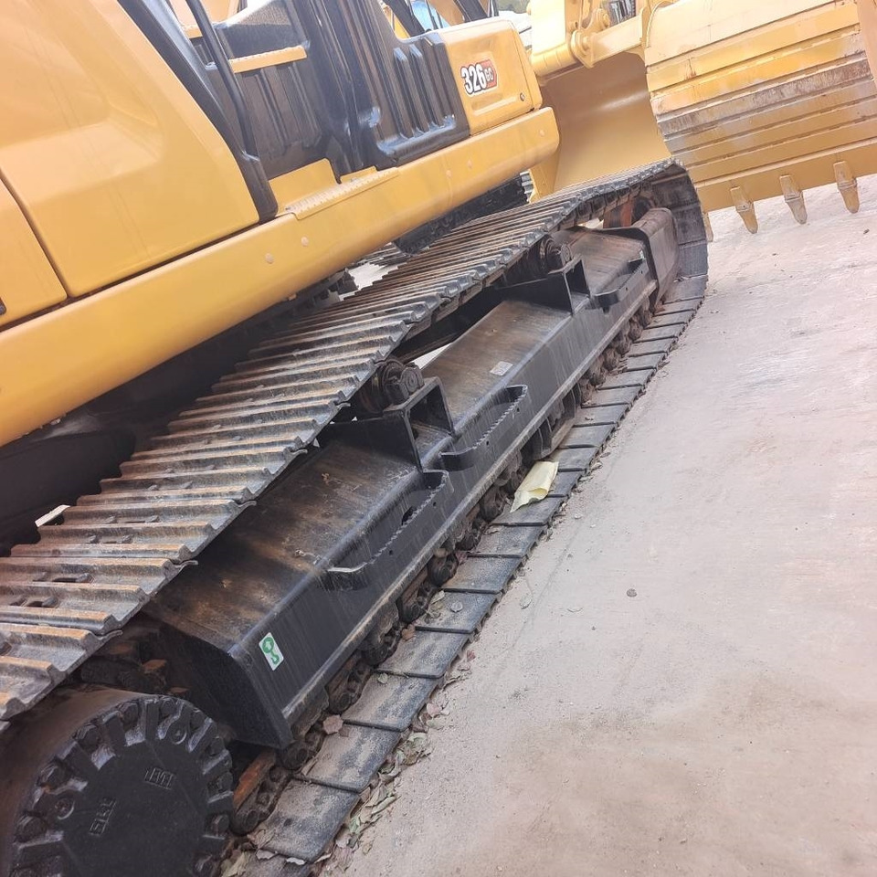 Excavadora de cadenas CAT 326: foto 15