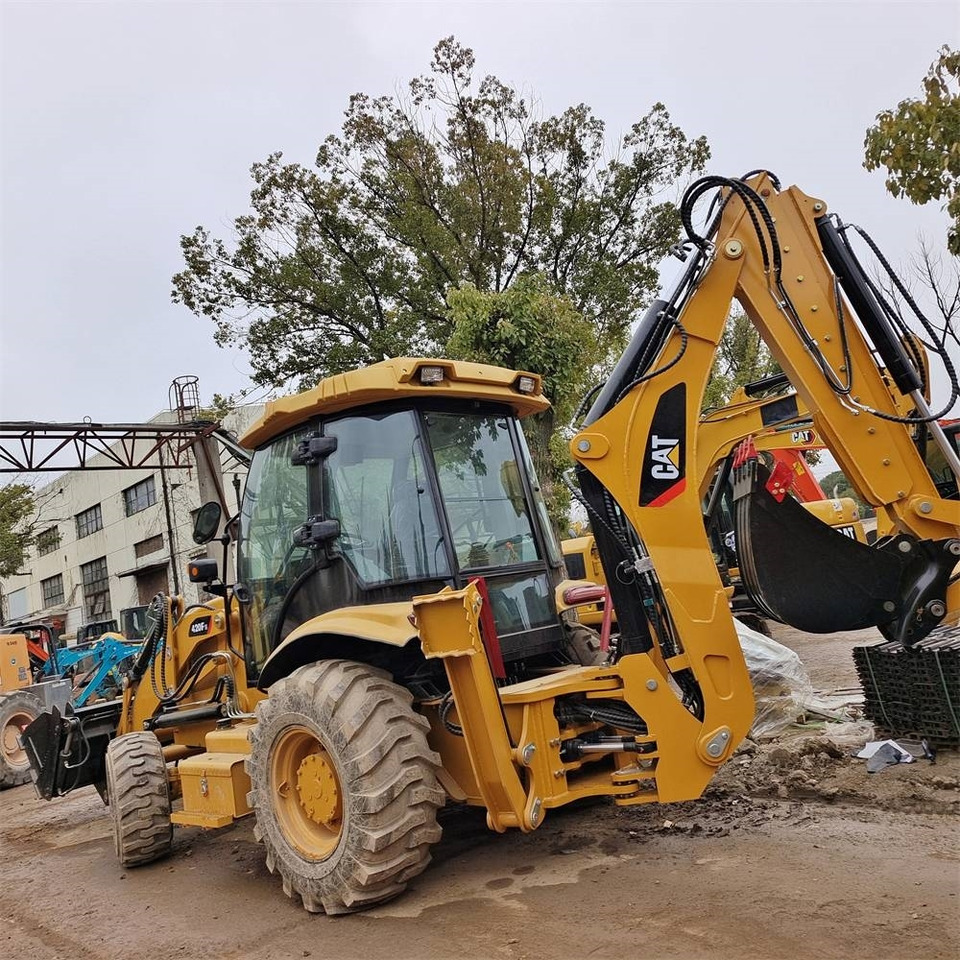 CAT 420 F 100% Brand New Machine - Excavadora de cadenas: foto 2 CAT 420 F 100% Brand New Machine - Excavadora de cadenas: foto 2