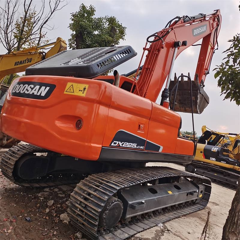 Doosan DX 225 LC-9C - Excavadora de cadenas: foto 1 Doosan DX 225 LC-9C - Excavadora de cadenas: foto 1