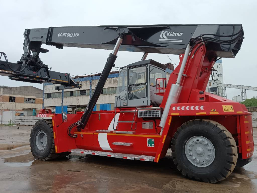 Reach stacker Kalmar DRF 450-60 S6: foto 1