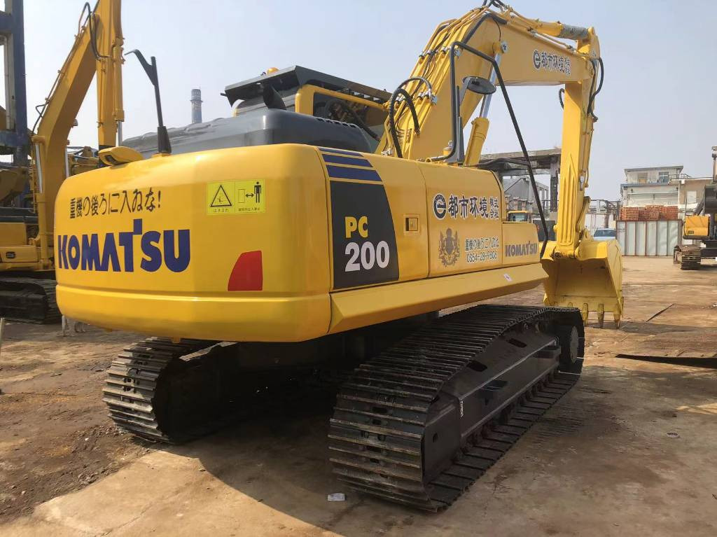 Komatsu PC 220-8 - Excavadora de cadenas: foto 2 Komatsu PC 220-8 - Excavadora de cadenas: foto 2