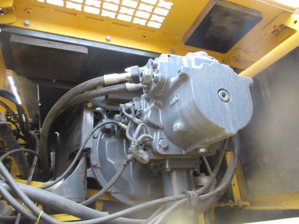 Excavadora de cadenas Komatsu PC 450: foto 13
