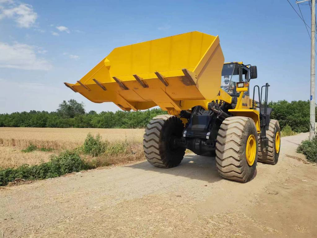 Komatsu WA 470-3 - Cargadora de ruedas: foto 2 Komatsu WA 470-3 - Cargadora de ruedas: foto 2