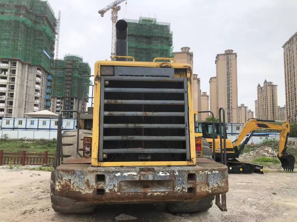 Komatsu WA 600-3 - Cargadora de ruedas: foto 3 Komatsu WA 600-3 - Cargadora de ruedas: foto 3