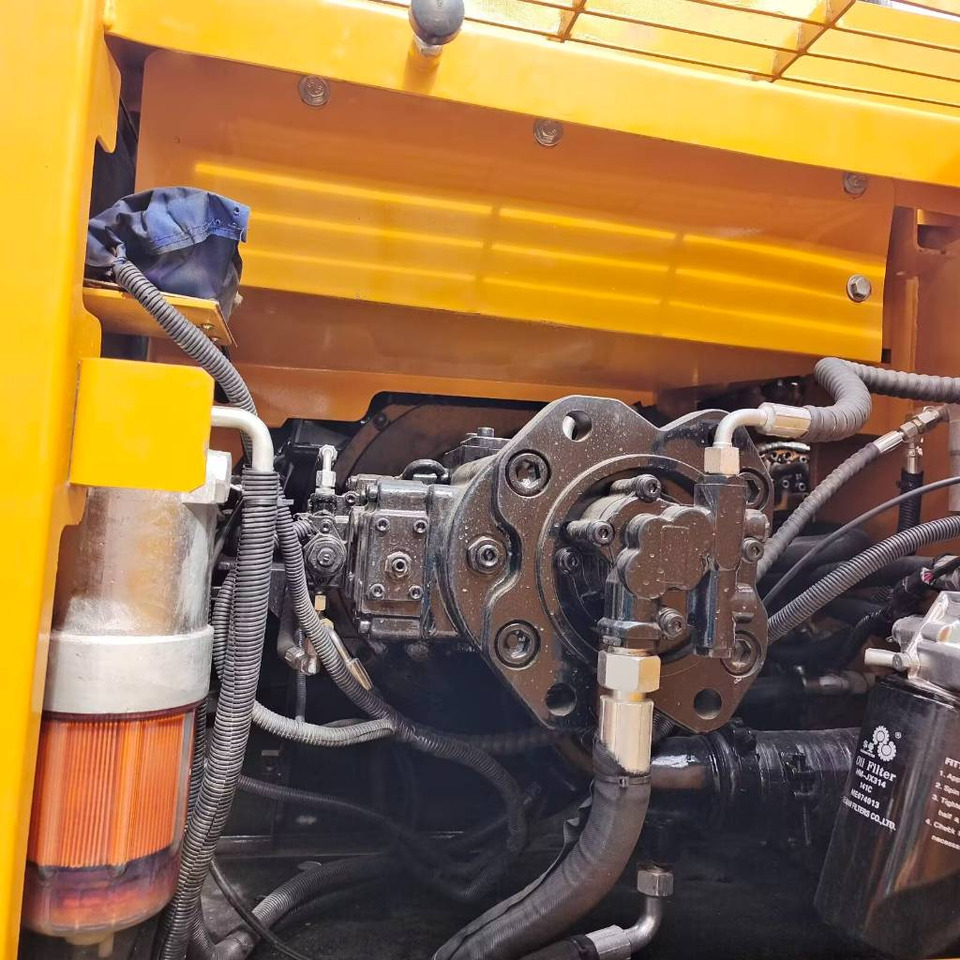 Excavadora de cadenas Sany 215C: foto 25
