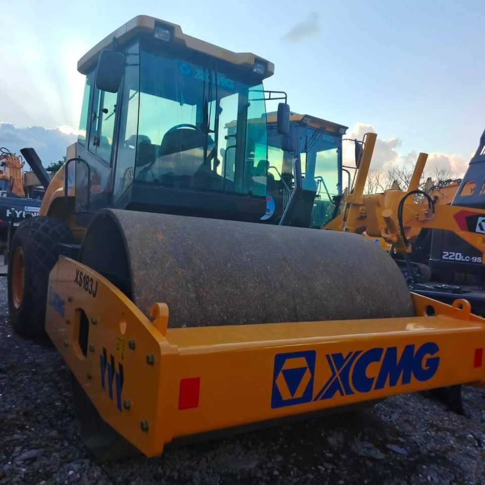XCMG XS 183 J - Compactador: foto 4 XCMG XS 183 J - Compactador: foto 4