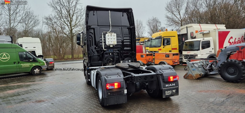 Cabeza tractora MAN 18.440 Zustand gut 2x Tank, Retarder: foto 10