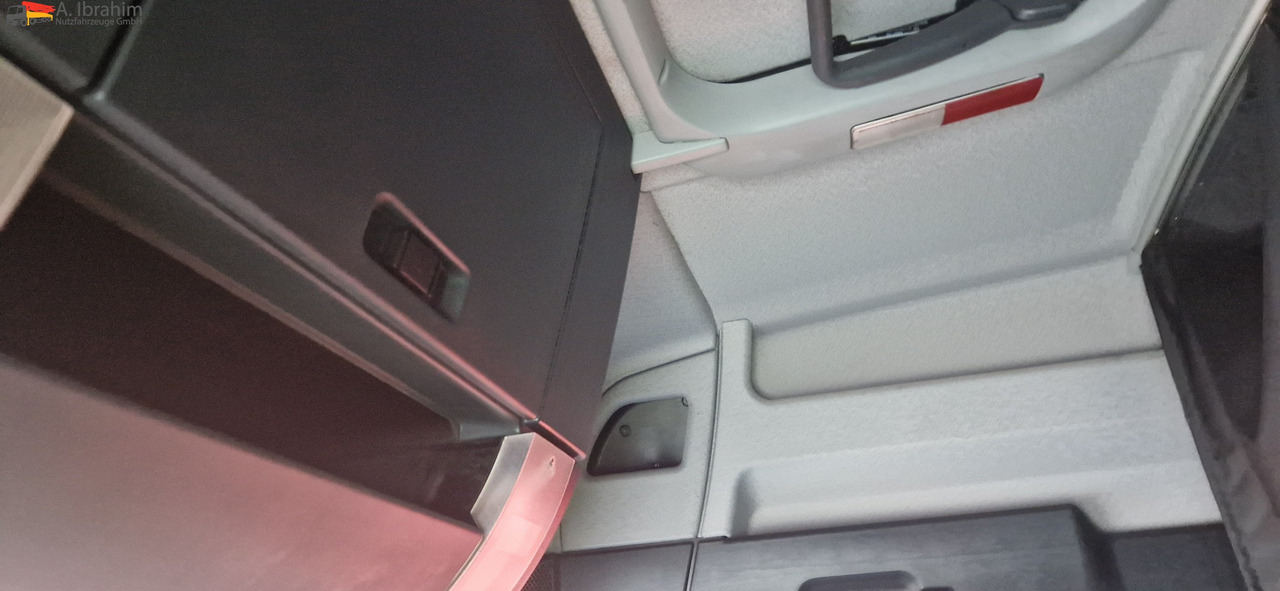 MAN TGS 18.400 PTO für Kompressor Retarder, deutsches Fahrzeug, - Cabeza tractora: foto 5 MAN TGS 18.400 PTO für Kompressor Retarder, deutsches Fahrzeug, - Cabeza tractora: foto 5