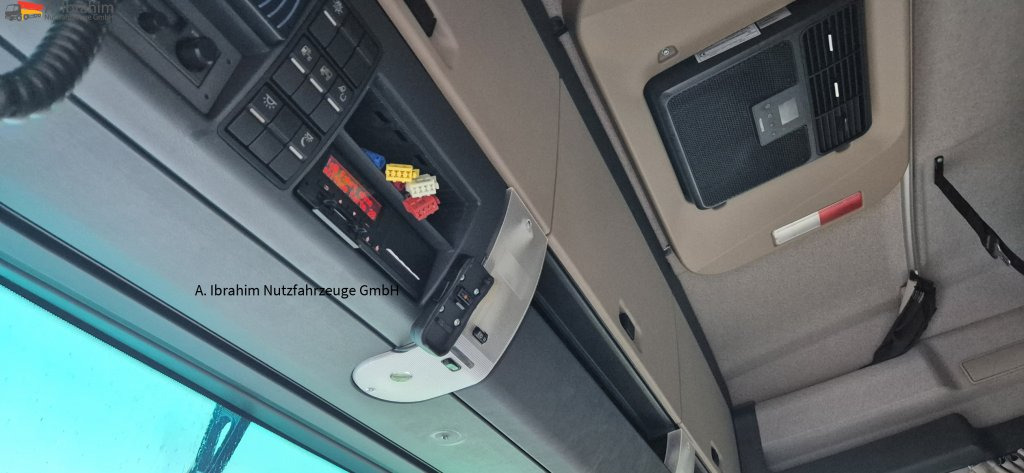 MAN TGX 18.470 Retarder, Klima - Cabeza tractora: foto 3 MAN TGX 18.470 Retarder, Klima - Cabeza tractora: foto 3