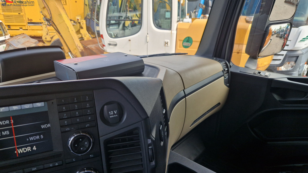 Mercedes-Benz 1840 3x 1840, 2x 1846 - Cabeza tractora: foto 4 Mercedes-Benz 1840 3x 1840, 2x 1846 - Cabeza tractora: foto 4