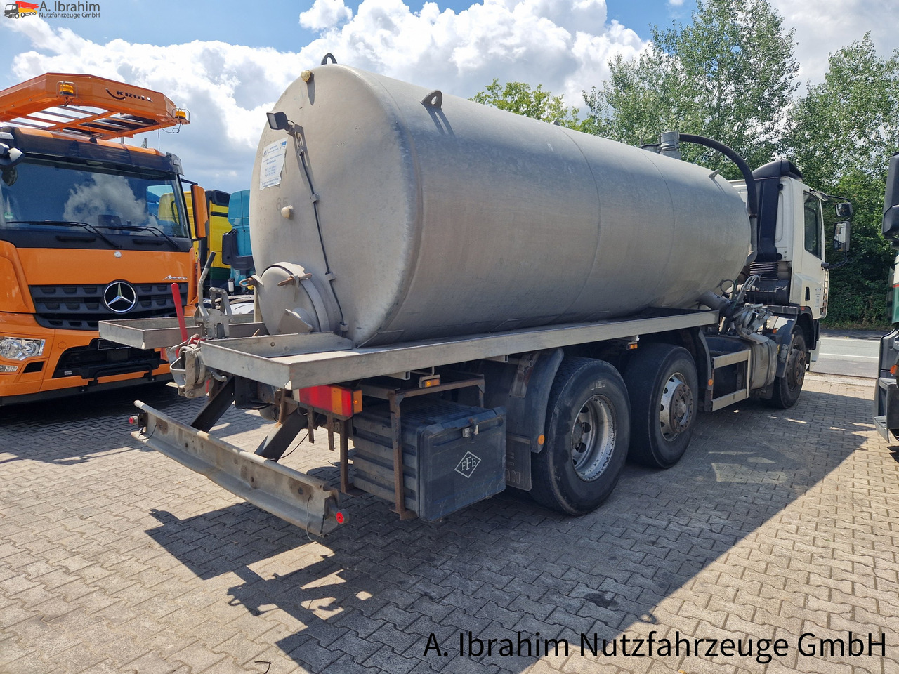 Camión cisterna Daf CF 290 Wassertank 13500 L, Tank verzinkt Vorlauf- Lift- Lenkachse: foto 11