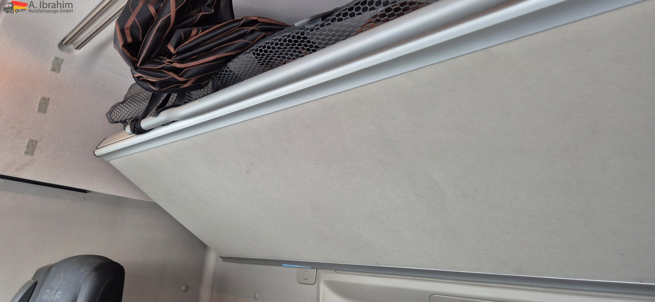 Daf XF 450 FAR Edscha Liftachse auch als Komplettzug !! - Camión lona: foto 4 Daf XF 450 FAR Edscha Liftachse auch als Komplettzug !! - Camión lona: foto 4
