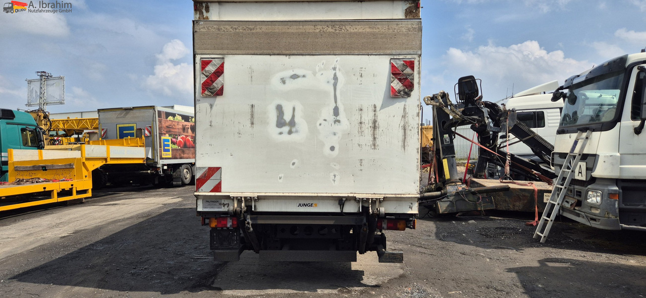 Furgoneta MAN TGL 8.150 4X2 BL Unfallschaden bedingt fahrbereit, Motor ok: foto 11 Furgoneta MAN TGL 8.150 4X2 BL Unfallschaden bedingt fahrbereit, Motor ok: foto 11