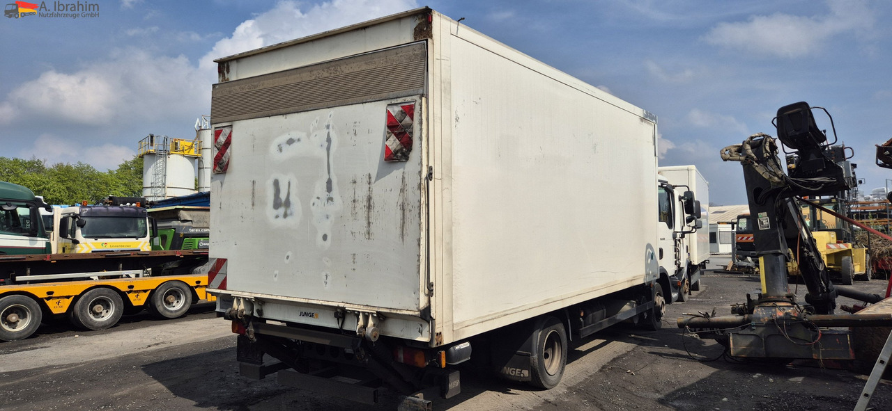 Furgoneta MAN TGL 8.150 4X2 BL Unfallschaden bedingt fahrbereit, Motor ok: foto 12 Furgoneta MAN TGL 8.150 4X2 BL Unfallschaden bedingt fahrbereit, Motor ok: foto 12