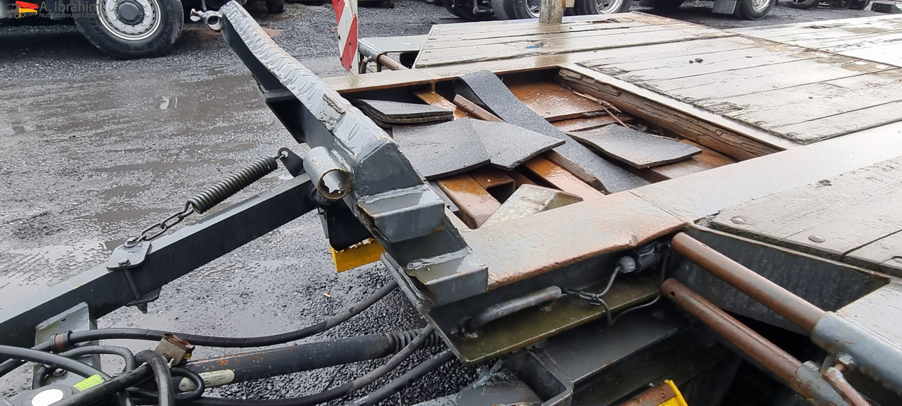 Goldhofer TU-L 3-24/80 Tieflader 10.00 m Ladefläche - Remolque góndola rebajadas: foto 2 Goldhofer TU-L 3-24/80 Tieflader 10.00 m Ladefläche - Remolque góndola rebajadas: foto 2