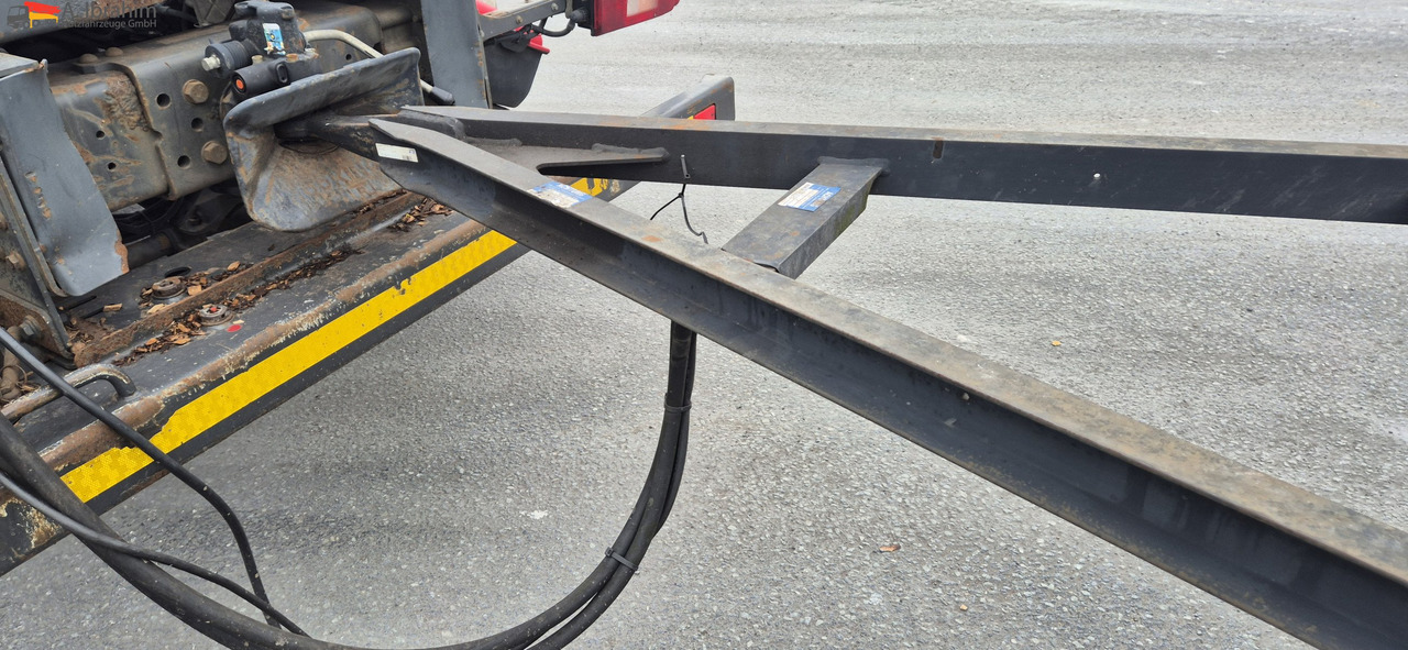 Hueffermann HSA 1870 mit Schlitten Zustand normal - Remolque multilift/ Portacontenedores de cadenas: foto 2 Hueffermann HSA 1870 mit Schlitten Zustand normal - Remolque multilift/ Portacontenedores de cadenas: foto 2