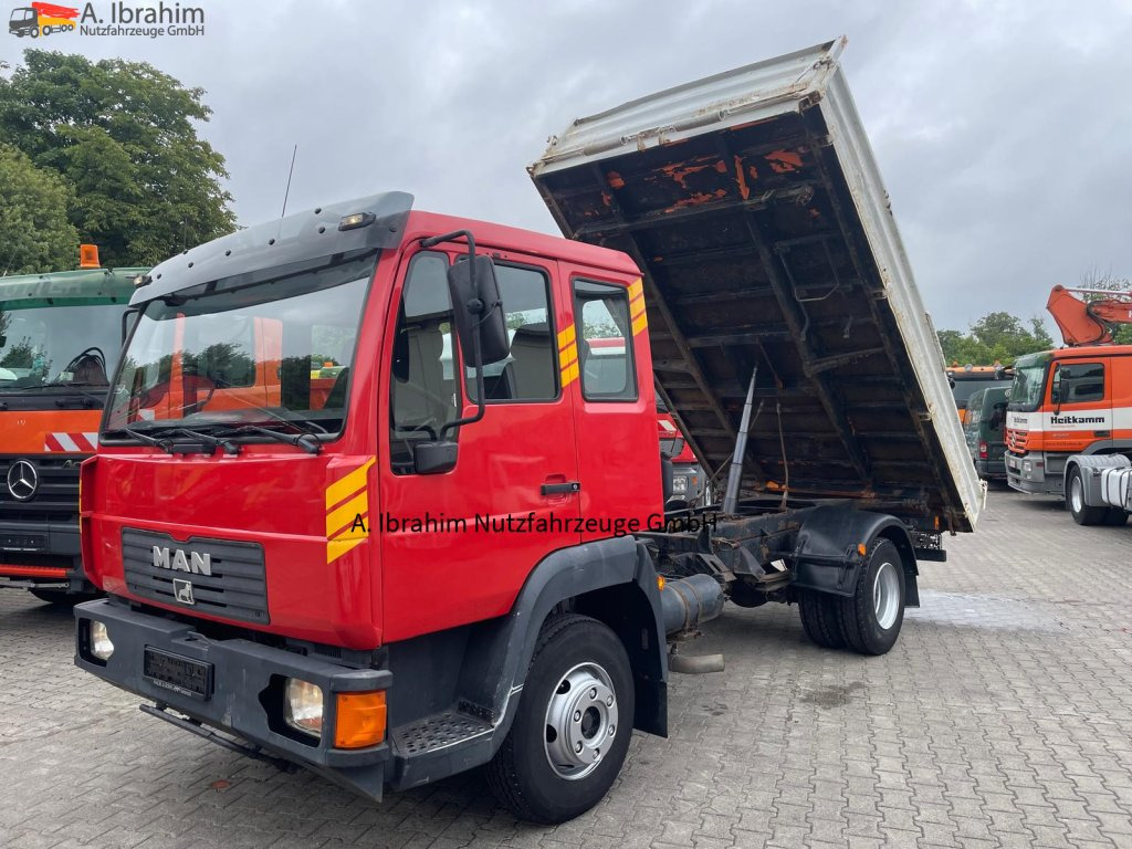 MAN L2000 Rost ja (Aufbau), sonst Zustand gut - Furgoneta basculante: foto 1 MAN L2000 Rost ja (Aufbau), sonst Zustand gut - Furgoneta basculante: foto 1