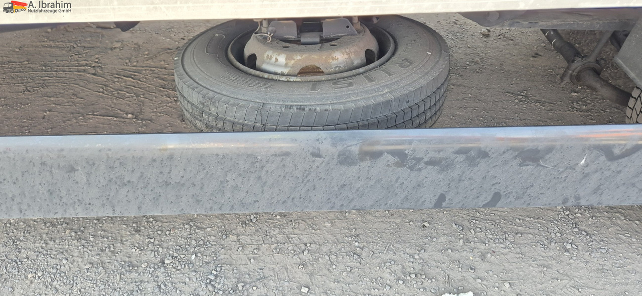 MAN TGL 8.160 4x2 Brotkoffer mit Kühlfach nicht fahrbereit ! nicht rollfähig - Furgoneta frigorifica: foto 3 MAN TGL 8.160 4x2 Brotkoffer mit Kühlfach nicht fahrbereit ! nicht rollfähig - Furgoneta frigorifica: foto 3