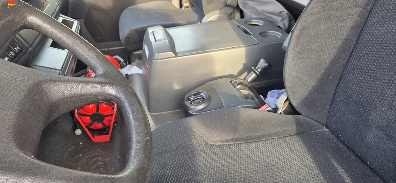 MAN TGM 18.290 Carrier Supra 950 U | LBW | 2 Kammer MT | Schneeketten - Camión frigorífico: foto 3 MAN TGM 18.290 Carrier Supra 950 U | LBW | 2 Kammer MT | Schneeketten - Camión frigorífico: foto 3