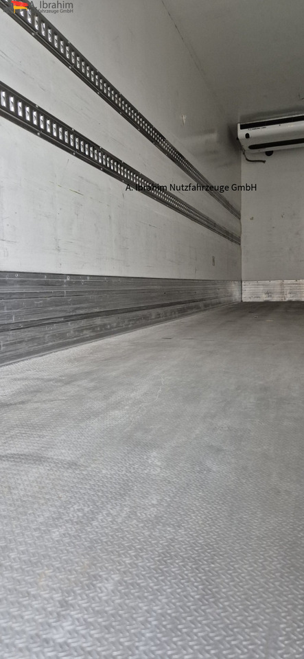 Mercedes-Benz 1830L Thermoking UT1200 - Camión frigorífico: foto 3 Mercedes-Benz 1830L Thermoking UT1200 - Camión frigorífico: foto 3
