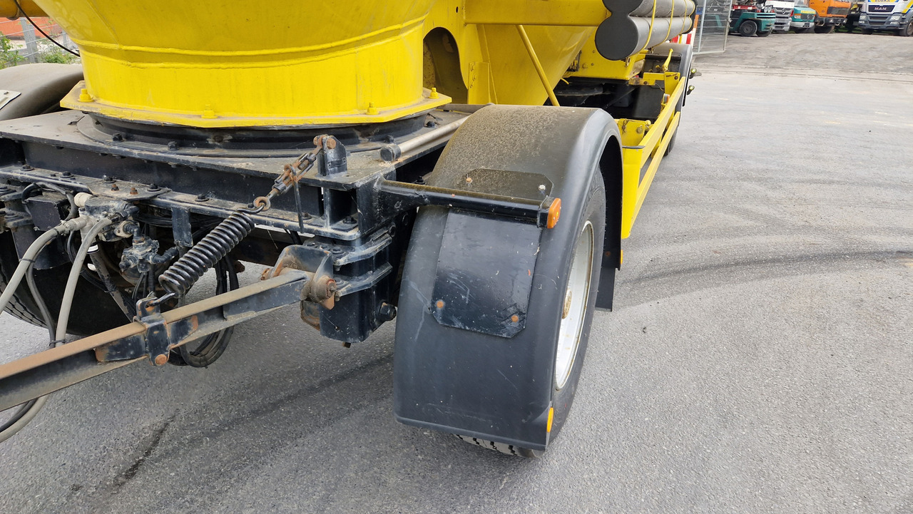 SPITZER SAPI 1832 Topzustand, einsatzbereit - Remolque cisterna: foto 2 SPITZER SAPI 1832 Topzustand, einsatzbereit - Remolque cisterna: foto 2