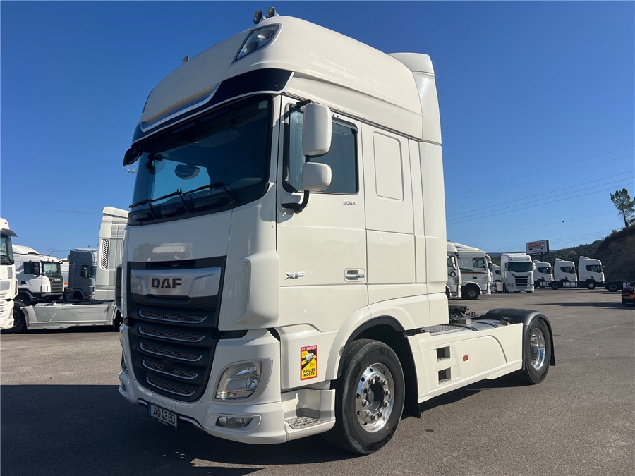 DAF XF530 / RETARDER - Cabeza tractora: foto 1 DAF XF530 / RETARDER - Cabeza tractora: foto 1