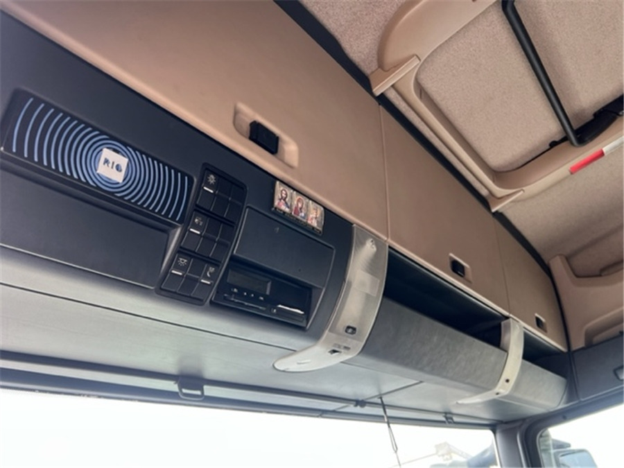 Cabeza tractora MAN TGX 18.460: foto 7