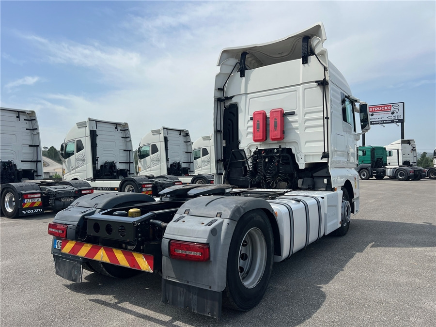 MAN TGX 18.460 - Cabeza tractora: foto 4 MAN TGX 18.460 - Cabeza tractora: foto 4