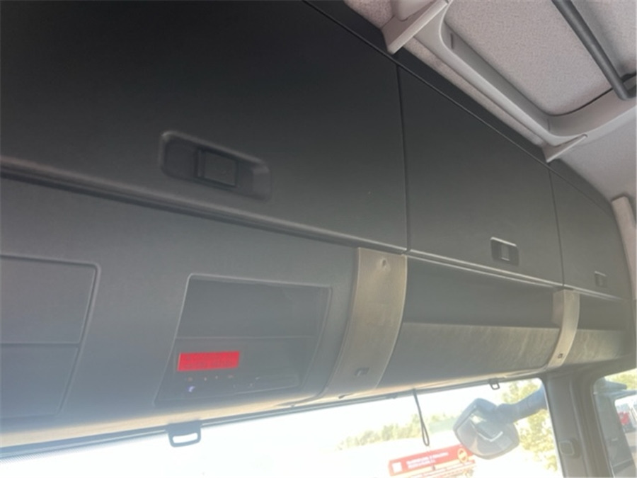 Cabeza tractora MAN TGX 18.480 / RETARDE: foto 6