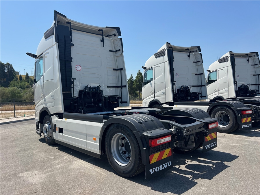 Volvo VOLVO AERO 500 retarder/airparkoll - Cabeza tractora: foto 4 Volvo VOLVO AERO 500 retarder/airparkoll - Cabeza tractora: foto 4