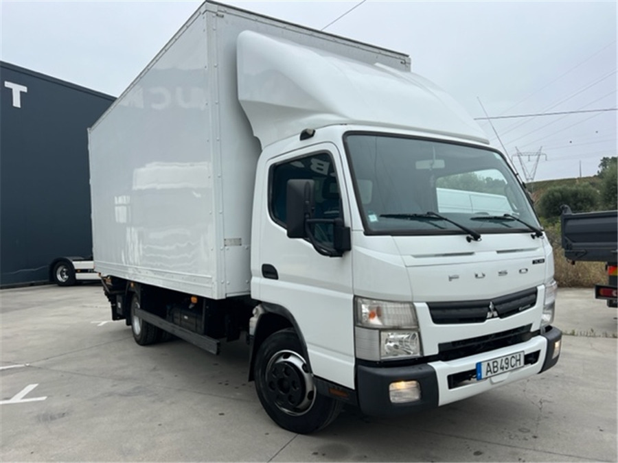 Mitsubishi 7C18 - Camión isotérmico: foto 1 Mitsubishi 7C18 - Camión isotérmico: foto 1