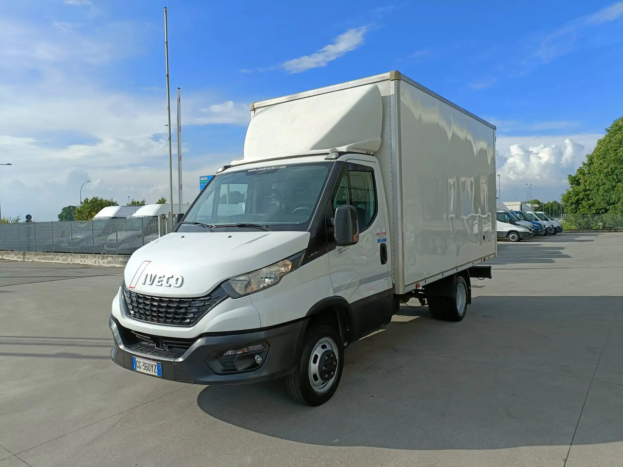 IVECO 35C14 FURGONATO BOX - Furgoneta caja cerrada: foto 4 IVECO 35C14 FURGONATO BOX - Furgoneta caja cerrada: foto 4