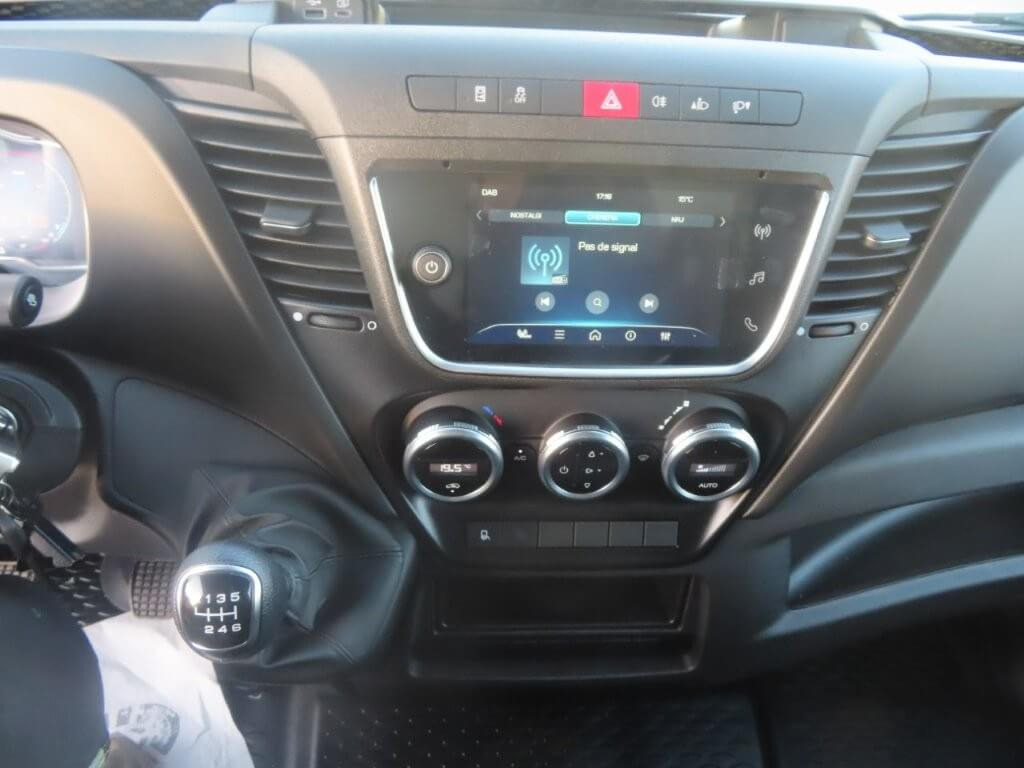 IVECO DAILY 35C16 3000 cc KM 0 - Furgoneta caja cerrada: foto 3 IVECO DAILY 35C16 3000 cc KM 0 - Furgoneta caja cerrada: foto 3