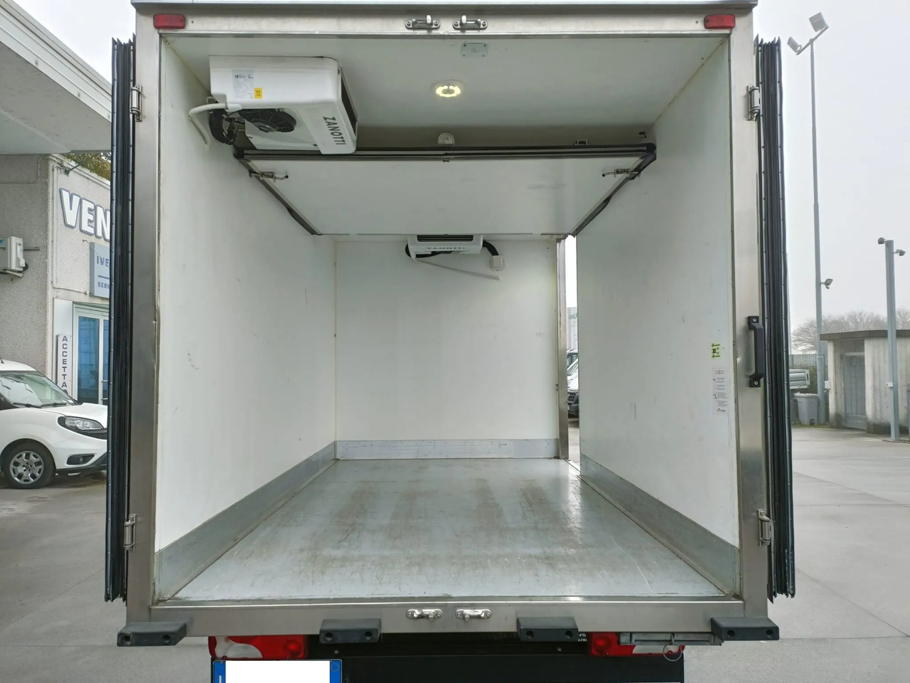 Furgoneta frigorifica MERCEDES BENZ SPRINTER 415 150 CV: foto 6