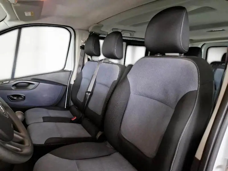 OPEL VIVARO COMBI 9 POSTI - Minibús, Furgoneta de pasajeros: foto 5 OPEL VIVARO COMBI 9 POSTI - Minibús, Furgoneta de pasajeros: foto 5