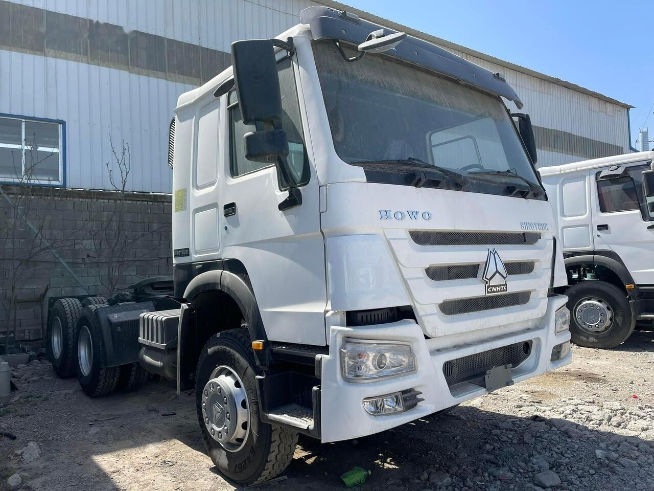 Howo Used 371 6X4 - Cabeza tractora: foto 4 Howo Used 371 6X4 - Cabeza tractora: foto 4