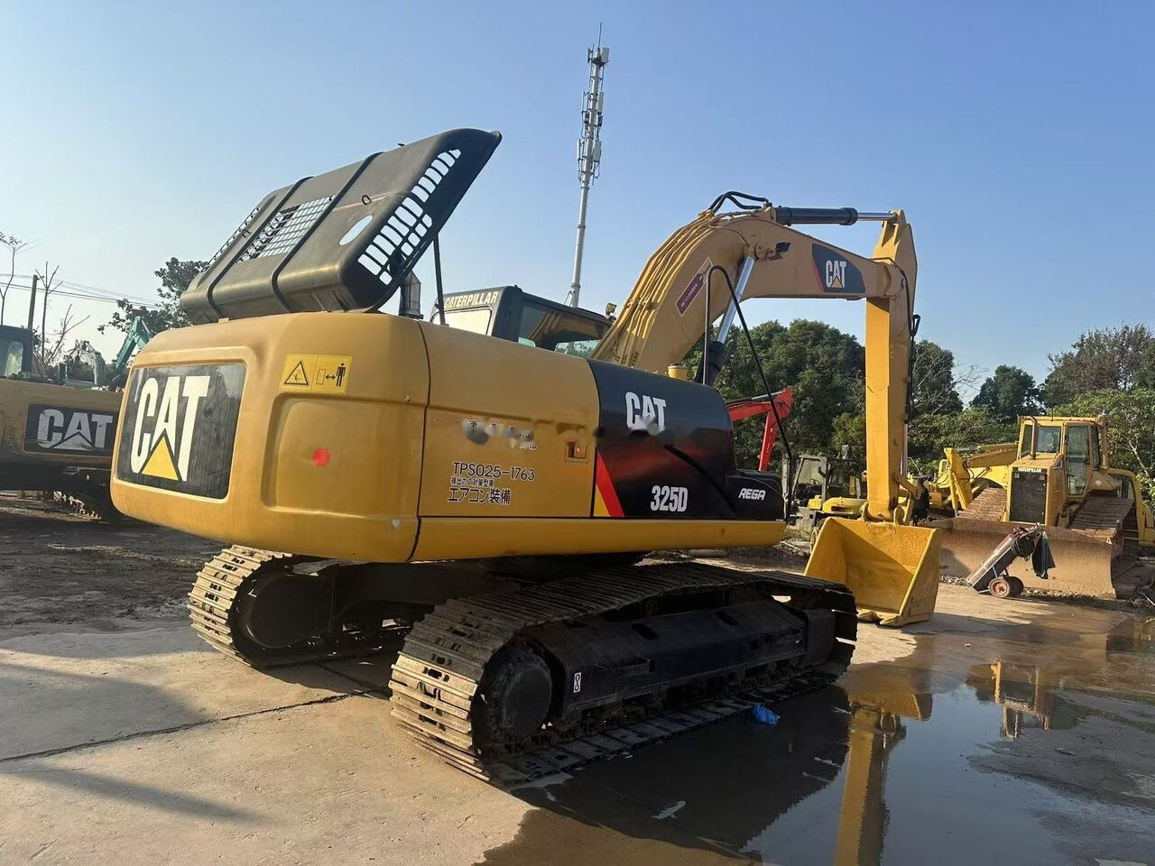 Caterpillar 325D - Excavadora de cadenas: foto 1 Caterpillar 325D - Excavadora de cadenas: foto 1