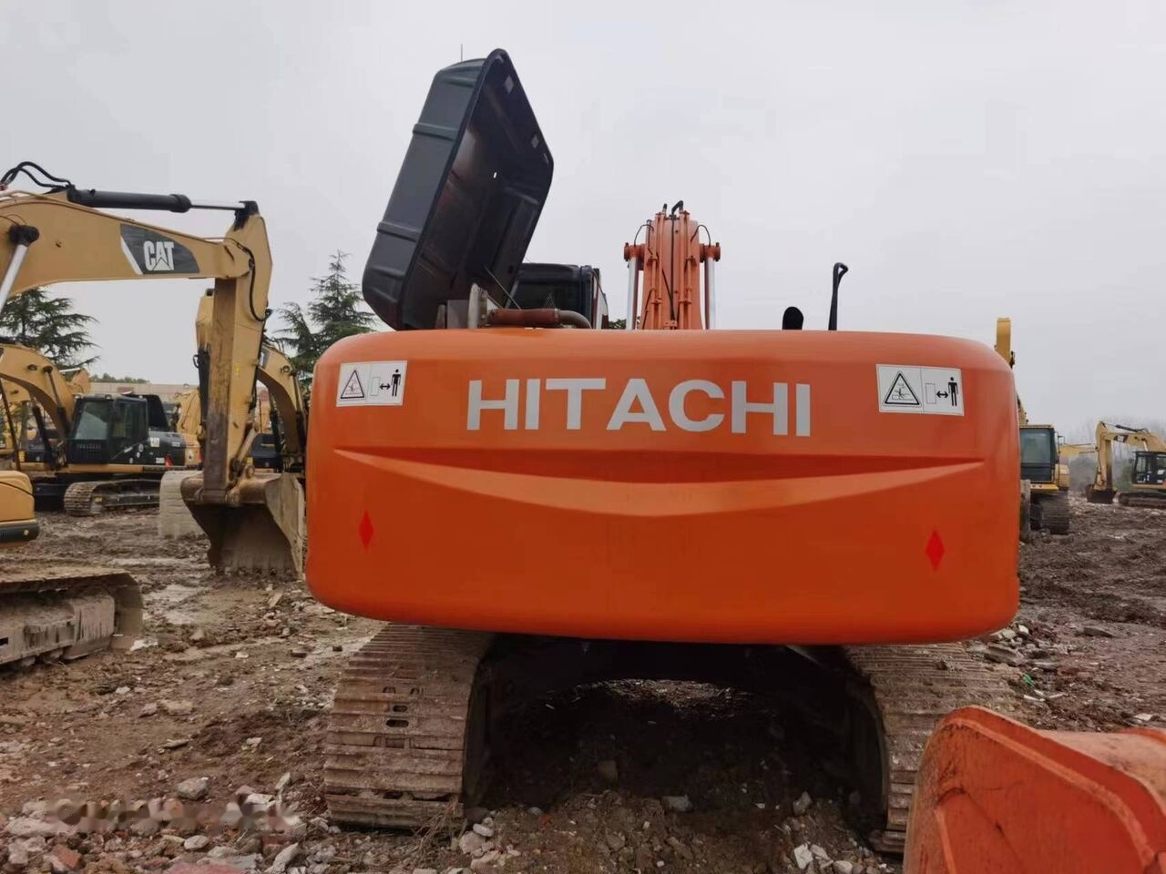 Hitachi ZX250 - Excavadora de cadenas: foto 3 Hitachi ZX250 - Excavadora de cadenas: foto 3