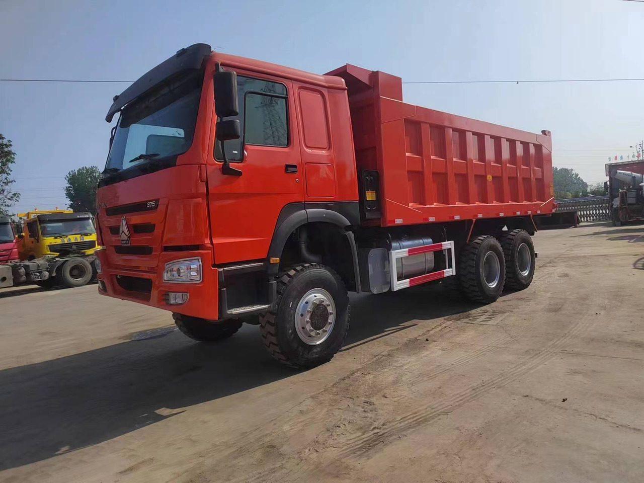 Howo 371 6*4 - Camión volquete: foto 5 Howo 371 6*4 - Camión volquete: foto 5